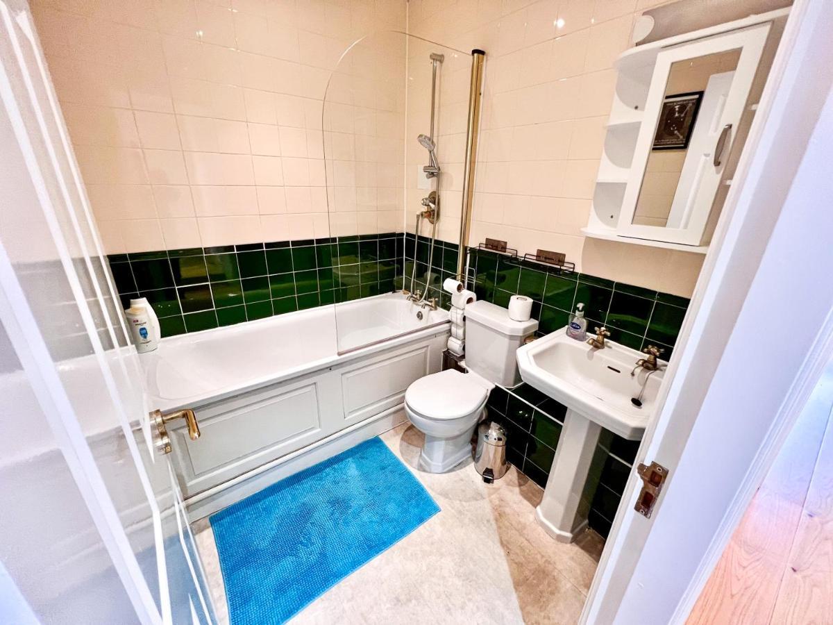 לונדון Deluxe Entire Apartment Between Covent Garden And St Pauls Cathedral מראה חיצוני תמונה